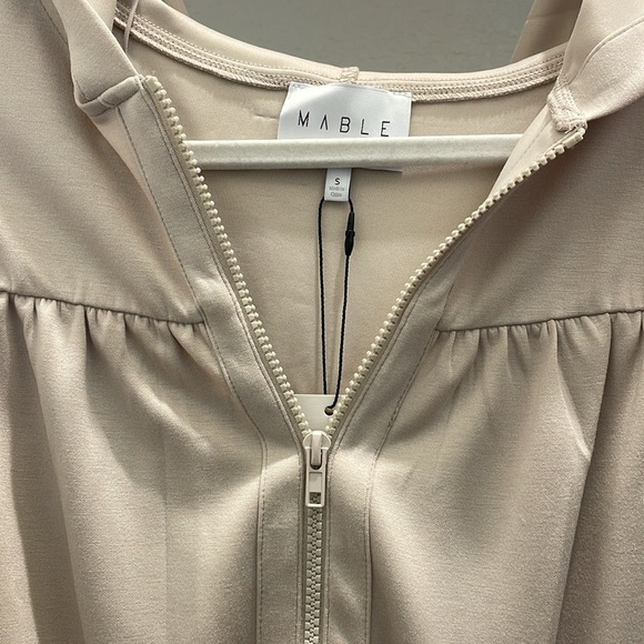 NWT Romper - Picture 5 of 7